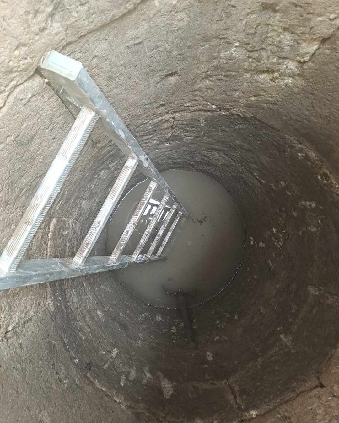 Kúttisztítás munka 13